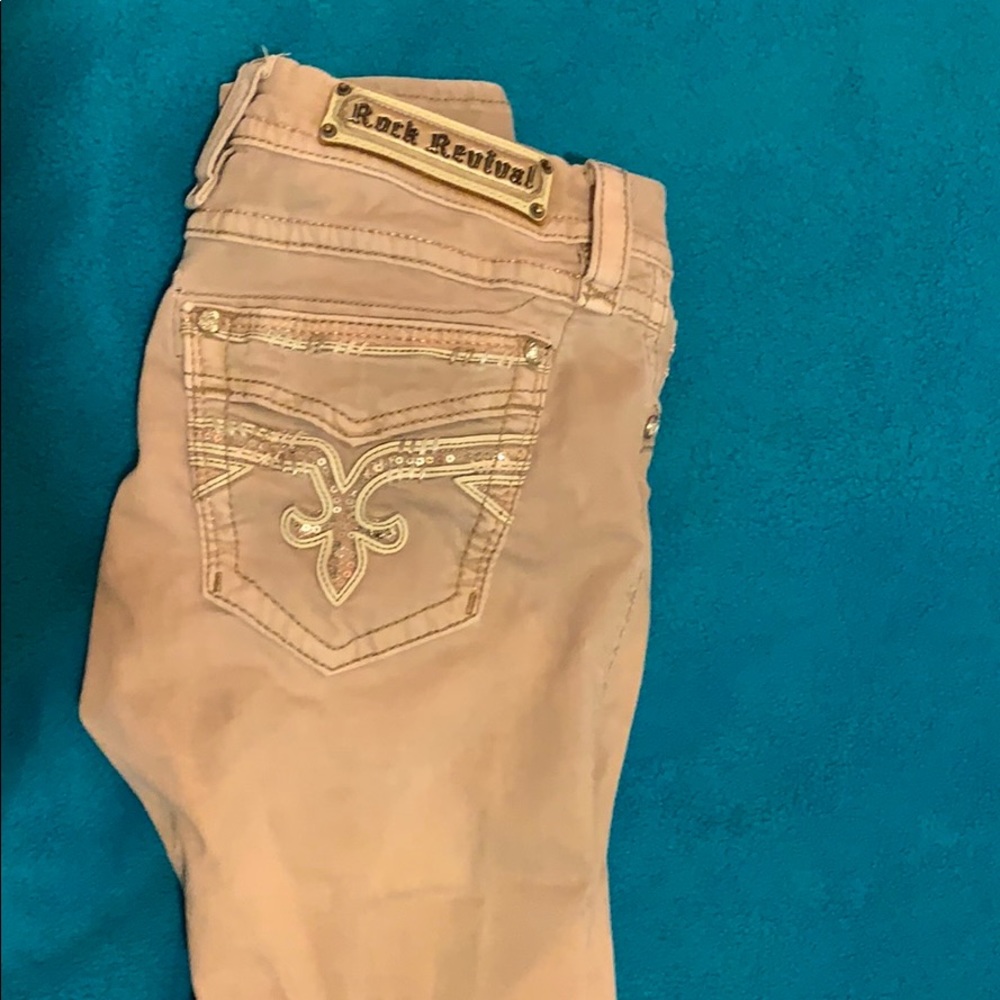 Rock revivals size 29